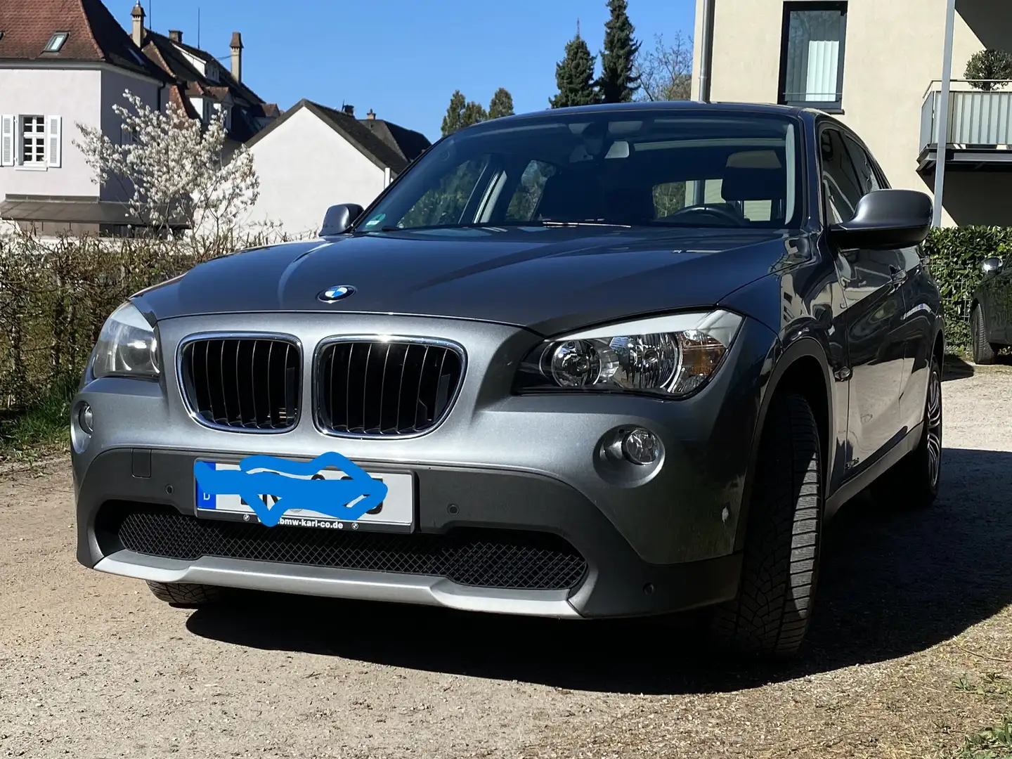 BMW X1 X1 sDrive18d Grau - 1