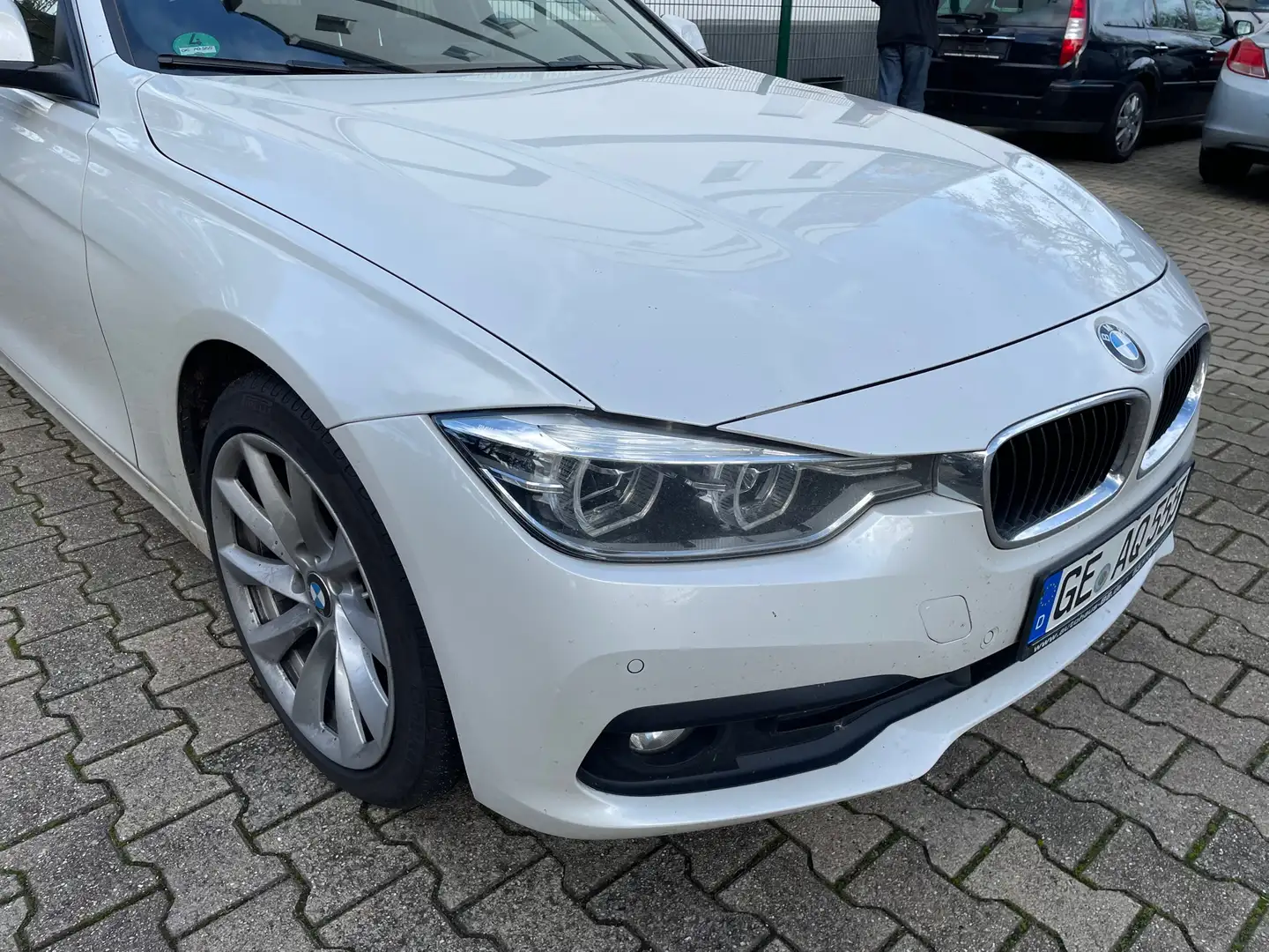 BMW 318 318d Advantage Weiß - 1