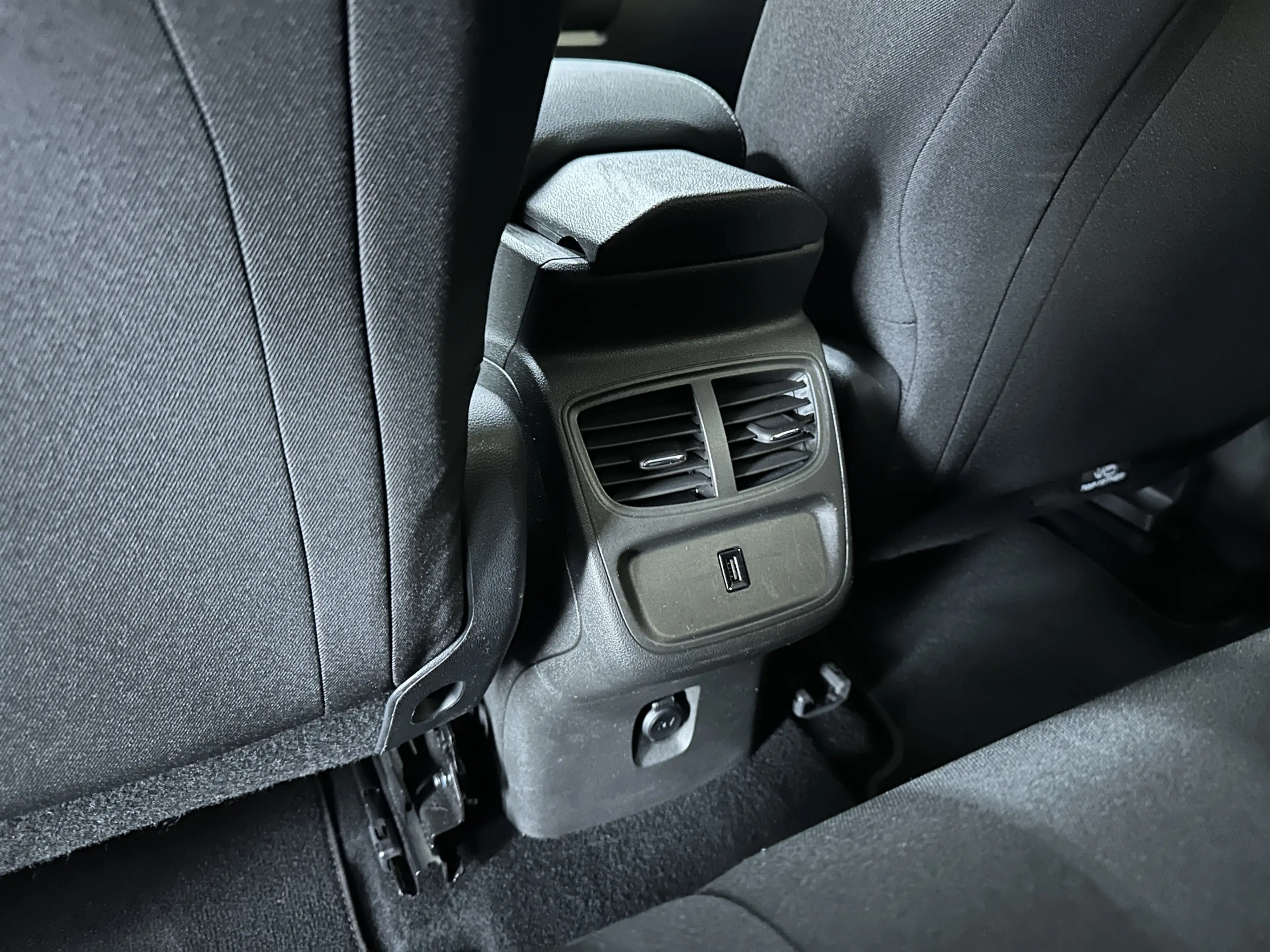 Opel Grandland X 1.2 Turbo Edition 130 pk. Aut. | Navi | Pdc | Trek — photo 28