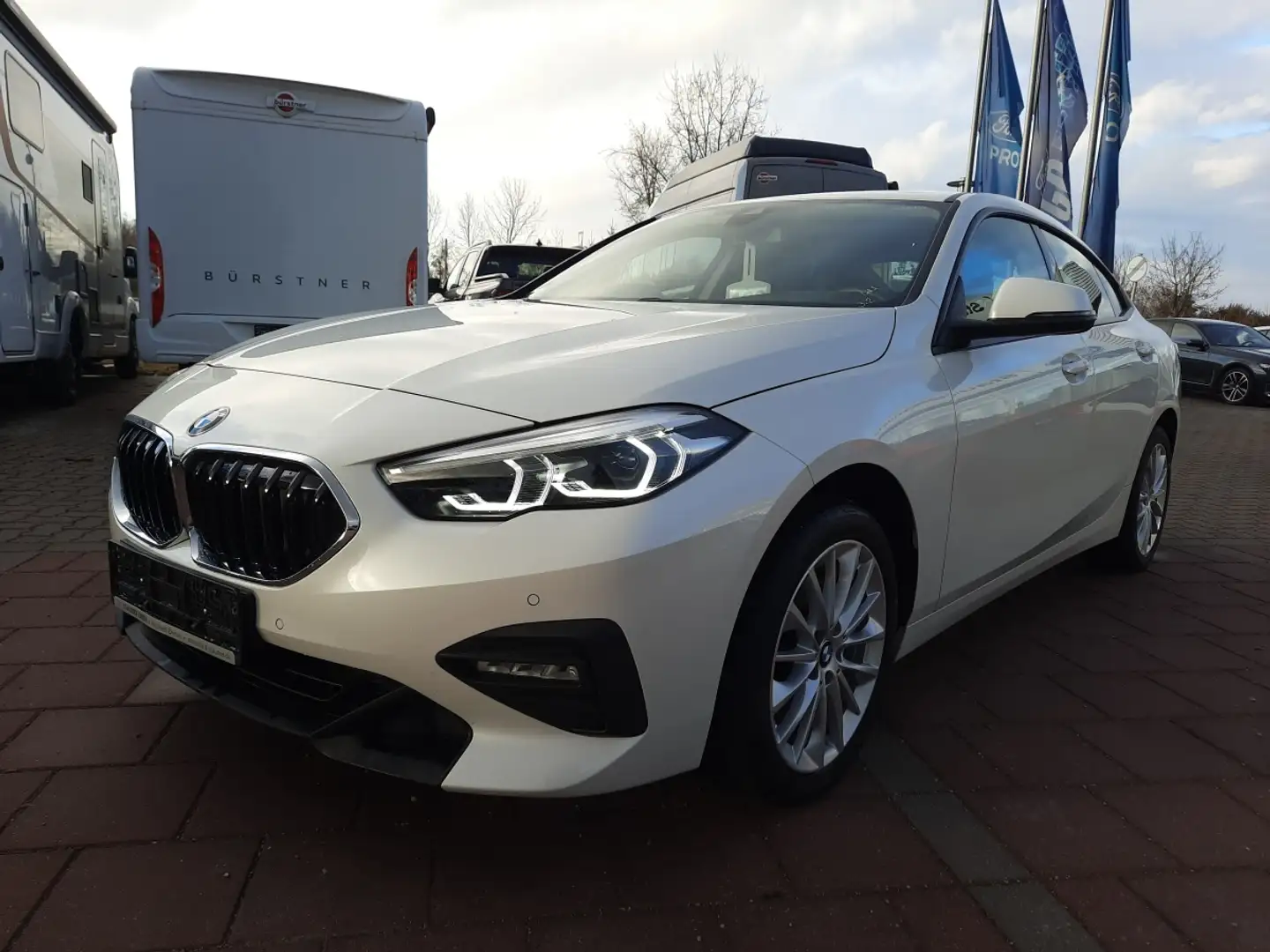BMW 218 i Gran Coupe Advantage LED SHZ DAB Navi Live Cock. Blanc - 2