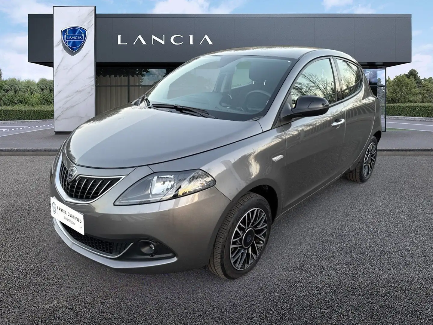 Lancia Ypsilon 1.0 FireFly 70cv Hybrid Platino Gris - 1