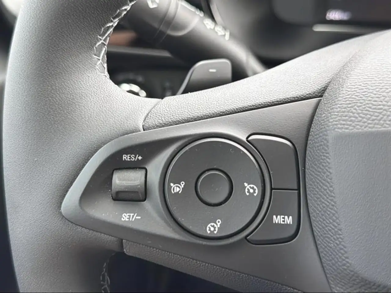 Opel Corsa GS 1.2 Turbo Hybrid DCT 110, миниатюра 18