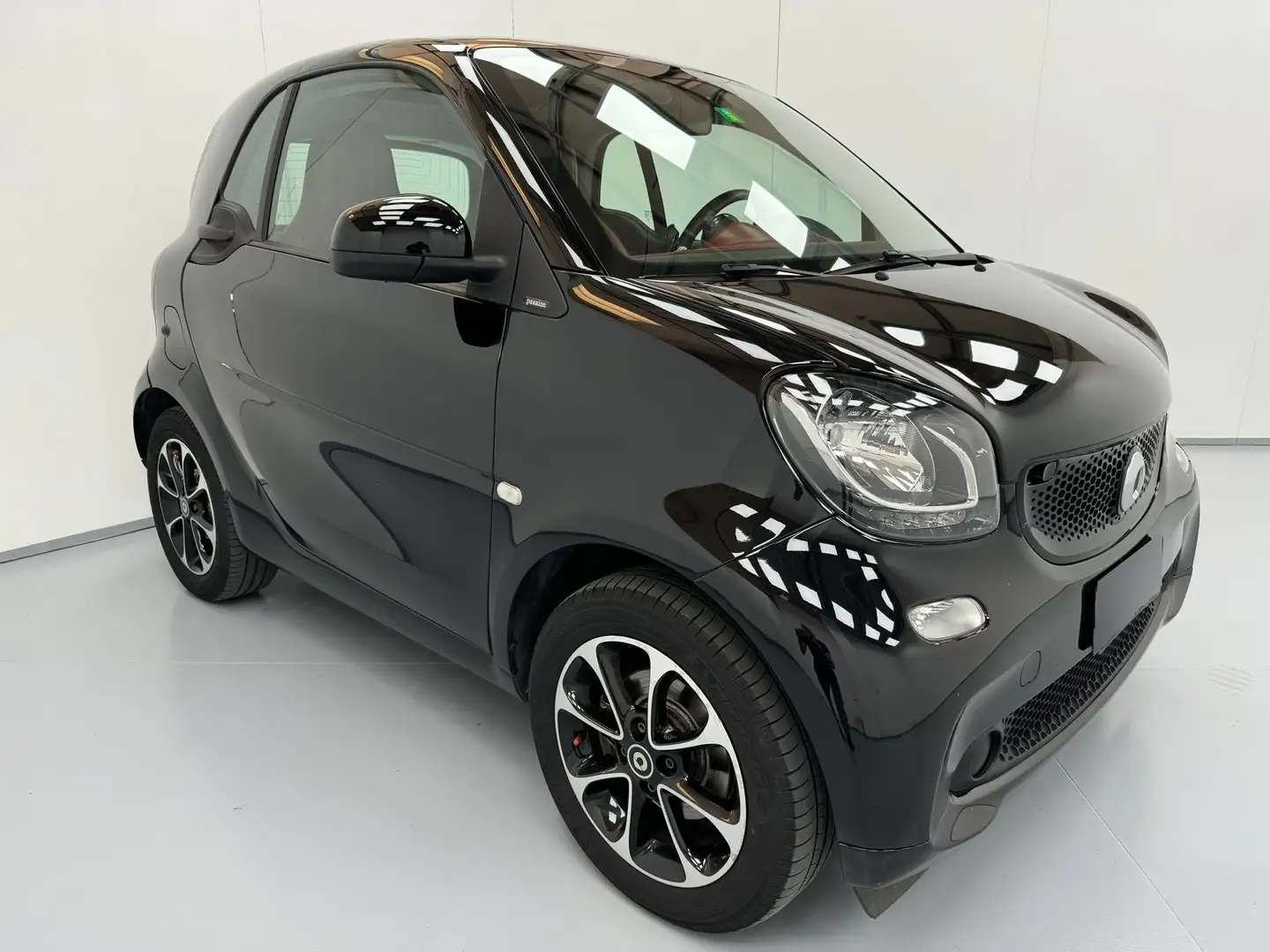 smart forTwo 1.0 TURBO TWINAIR PASSION AUTO 90CV Schwarz - 2