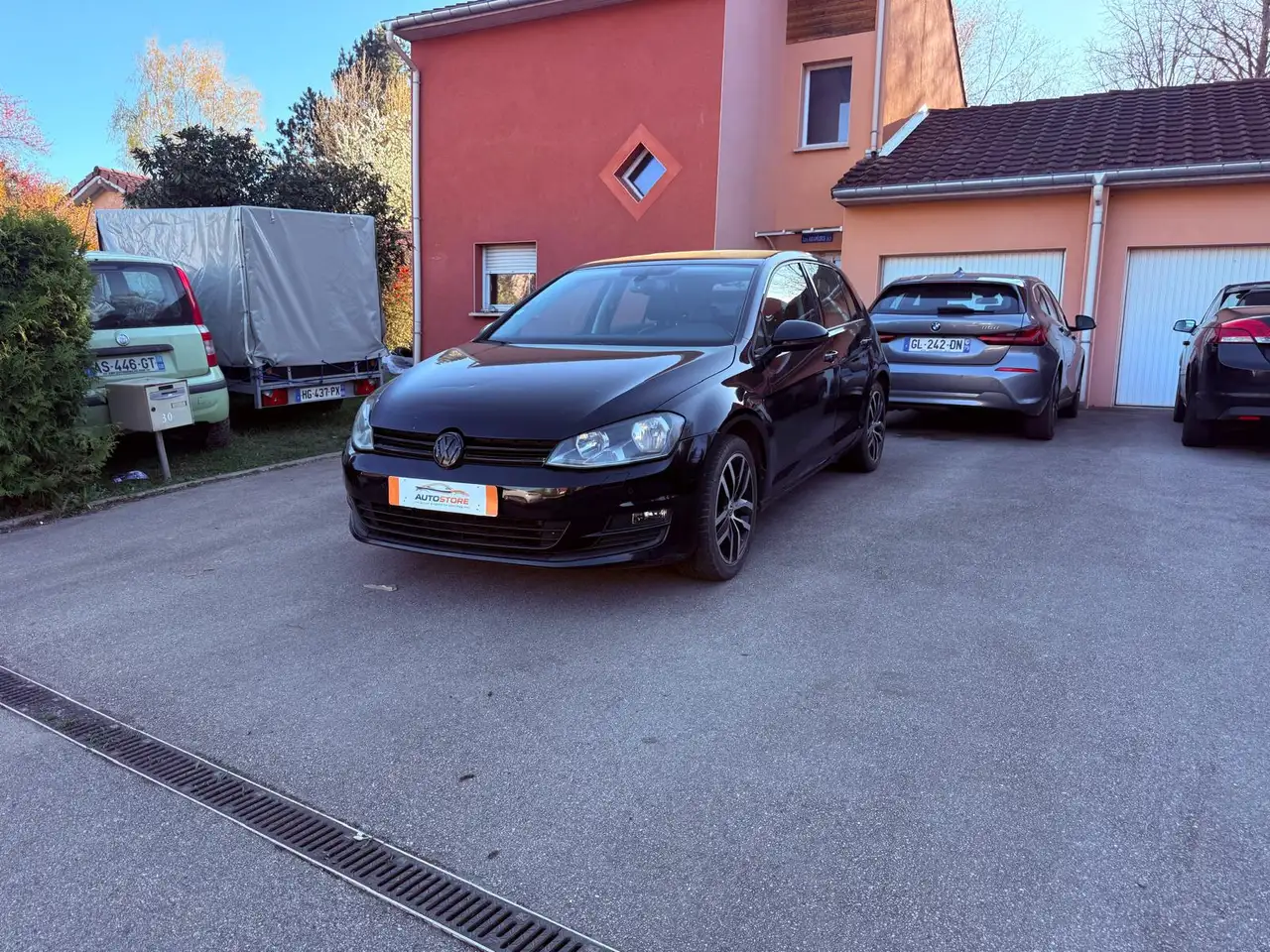 Volkswagen Golf Standard Model — photo 3