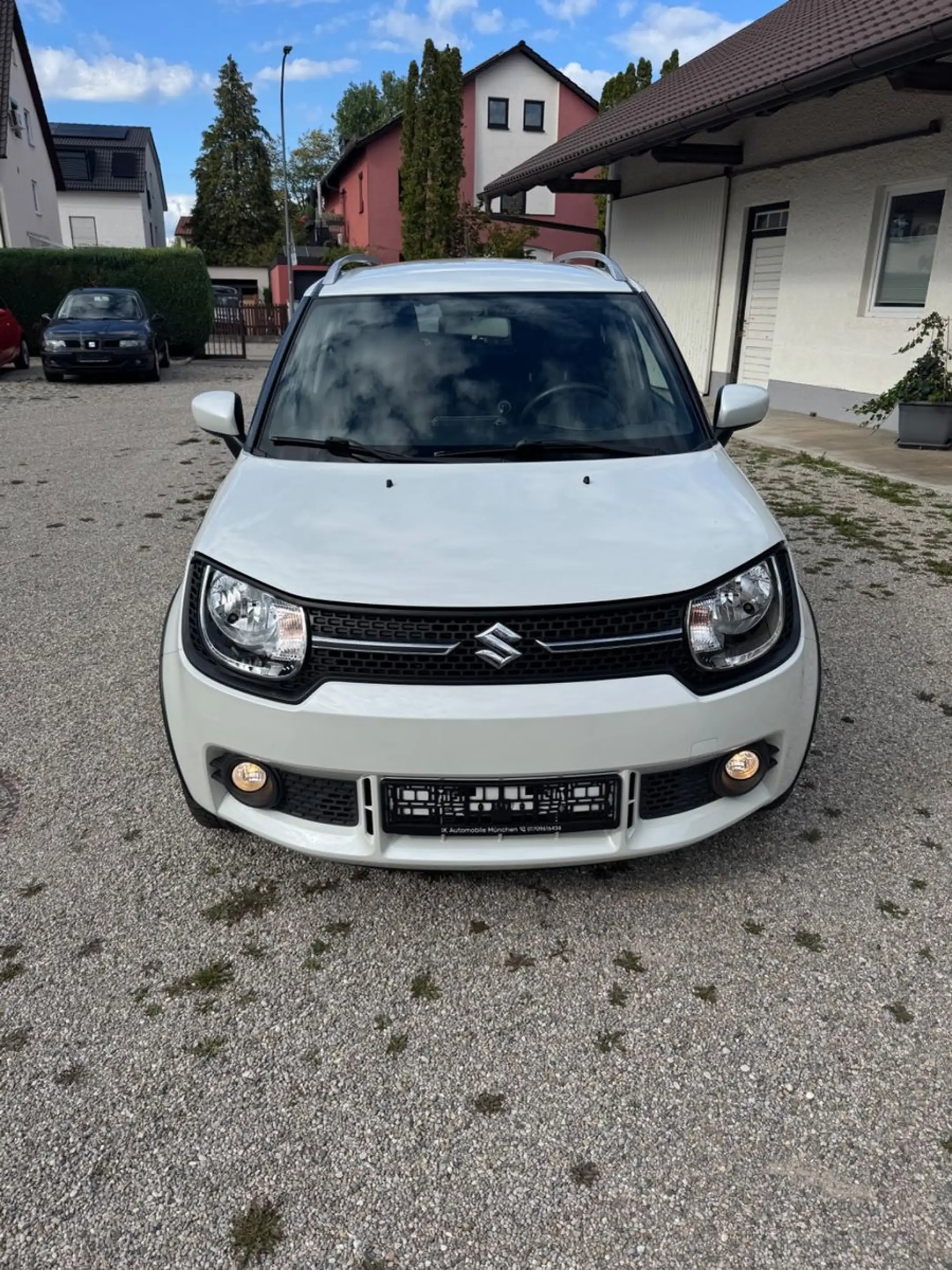 Suzuki Ignis Comfort Shine Automatik Navi Kamera — photo 2