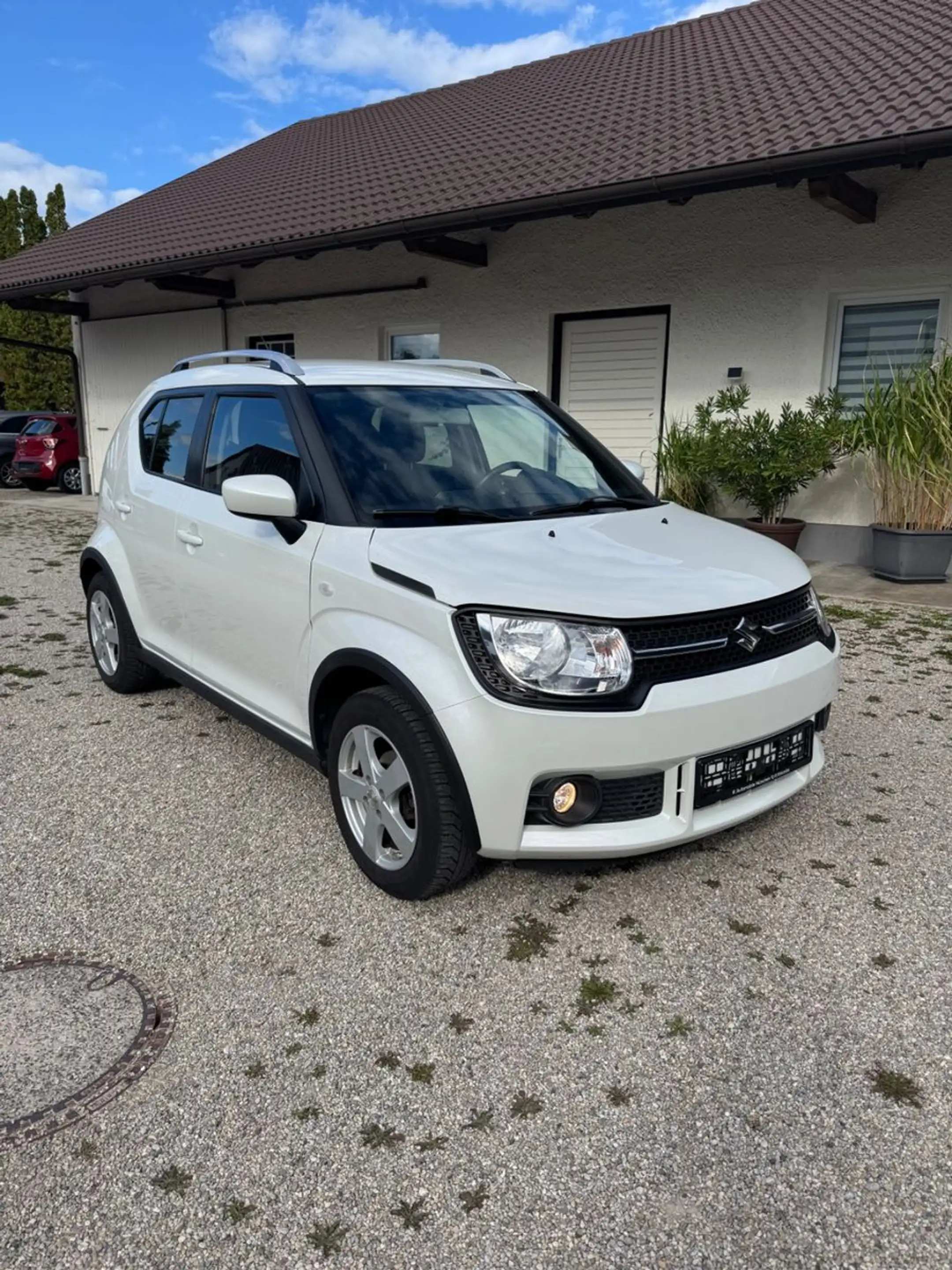 Suzuki Ignis Comfort Shine Automatik Navi Kamera — photo 3