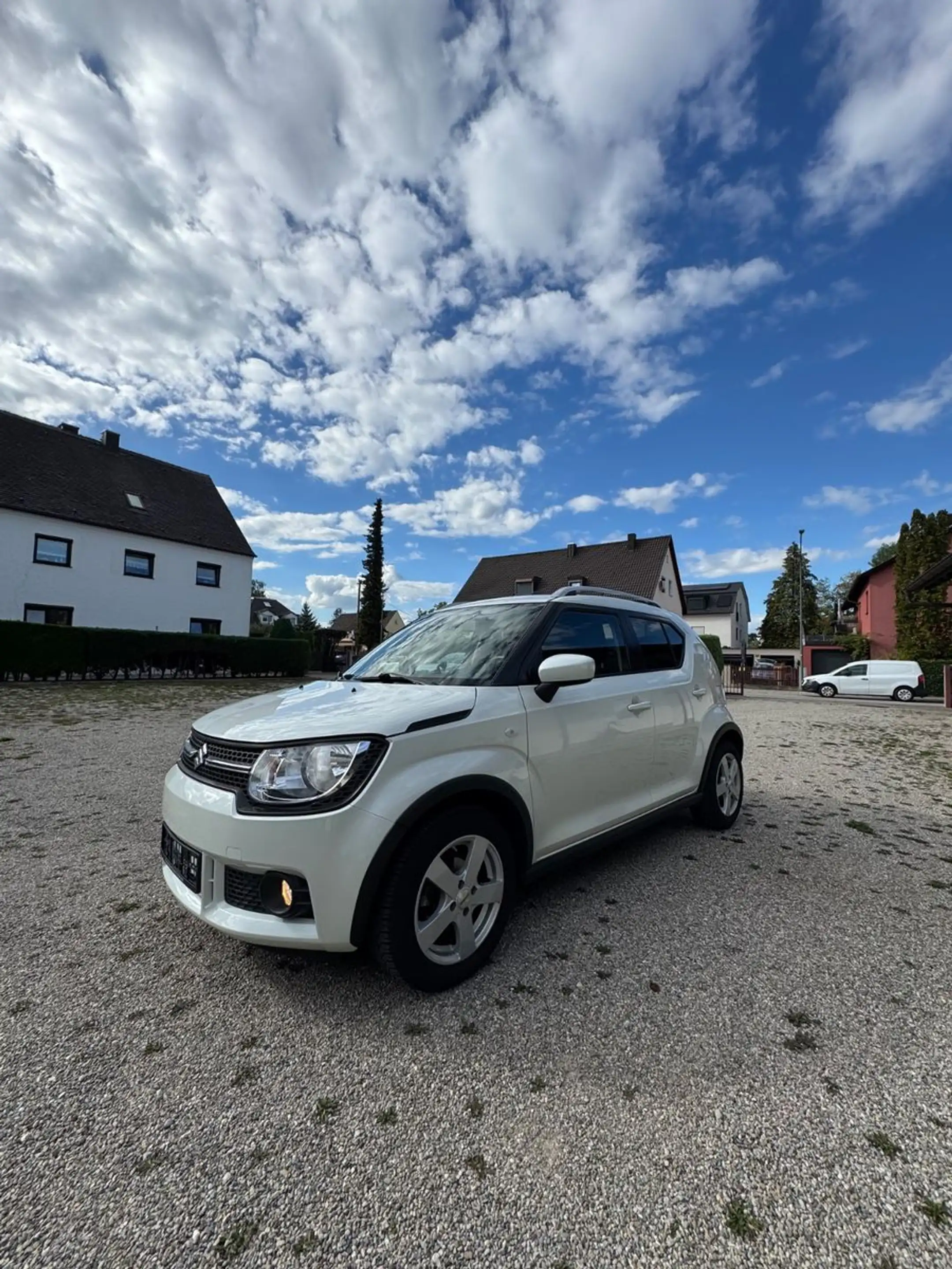 Suzuki Ignis Comfort Shine Automatik Navi Kamera — photo 13