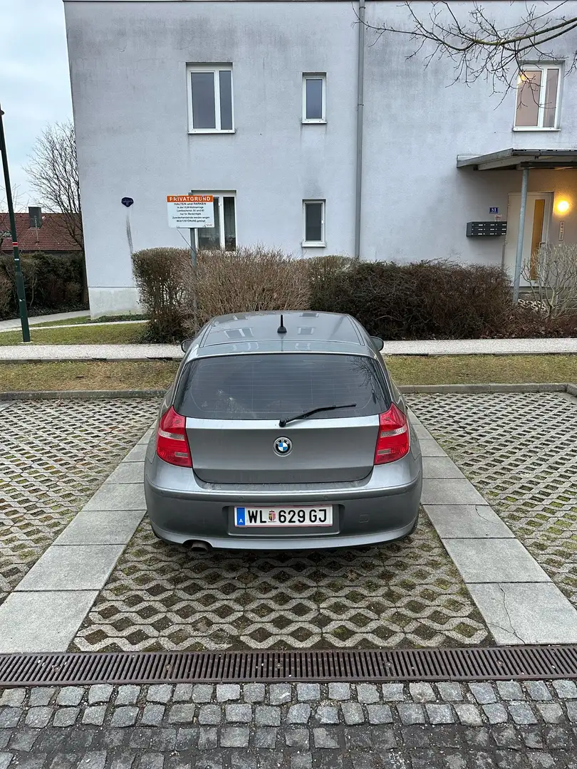 BMW 116 116d Advantage Österreich-Paket Grau - 2