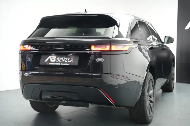 Land Rover Range Rover Velar view 9