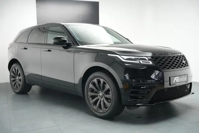 Land Rover Range Rover Velar view 5