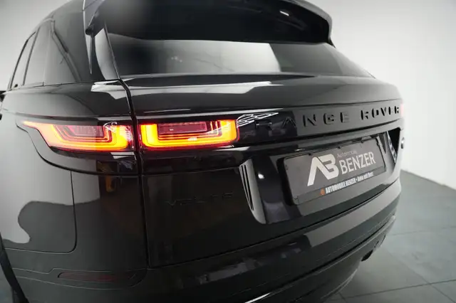 Land Rover Range Rover Velar view 10