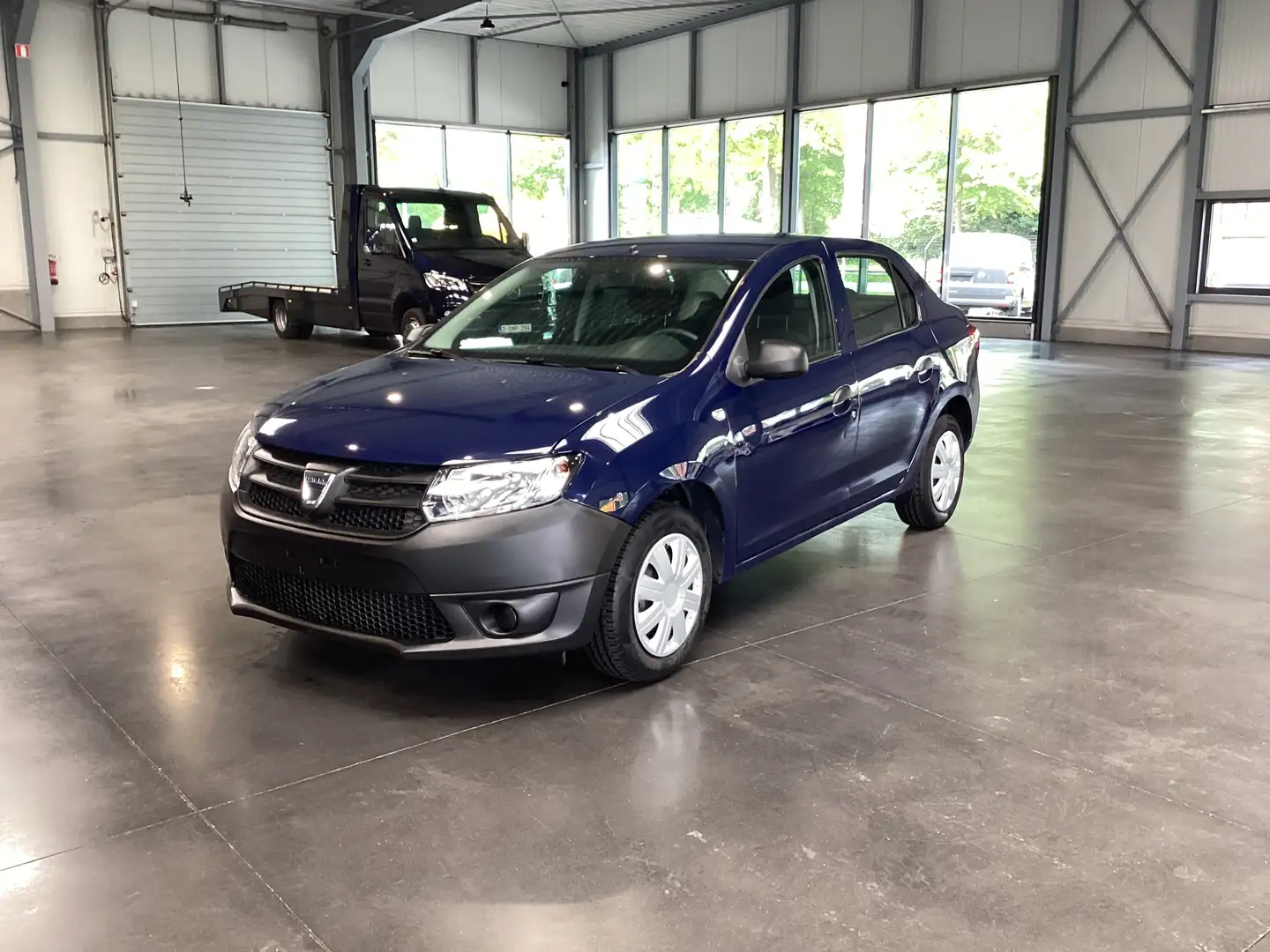 Dacia Logan 1.2 benzine 26.650 km Niebieski - 1