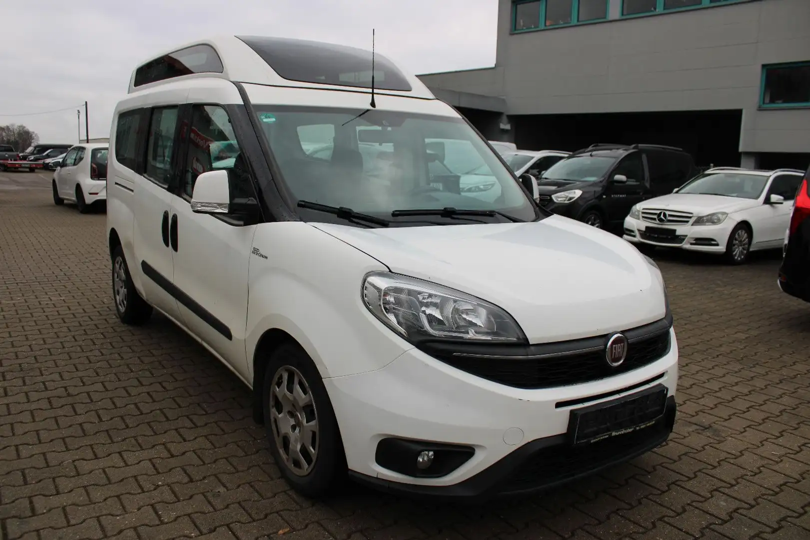 Fiat Doblo Maxi XL  1.6 16V Multijet PDC,SHZ Белый - 2