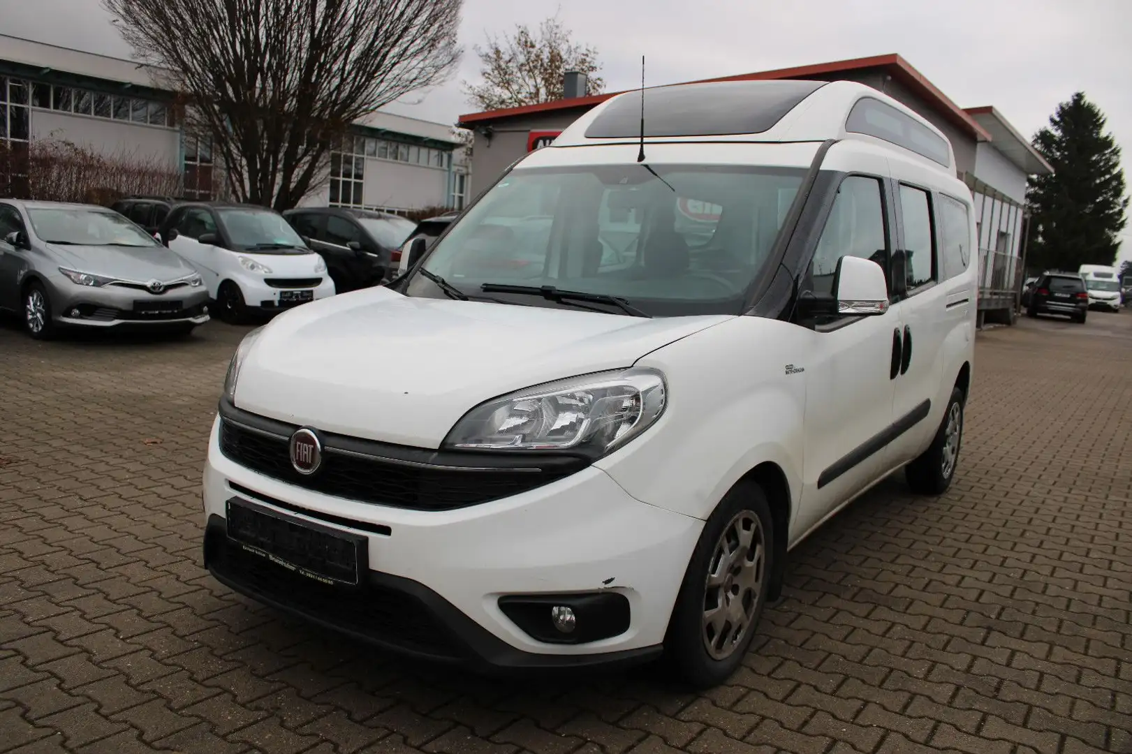 Fiat Doblo Maxi XL  1.6 16V Multijet PDC,SHZ Белый - 1