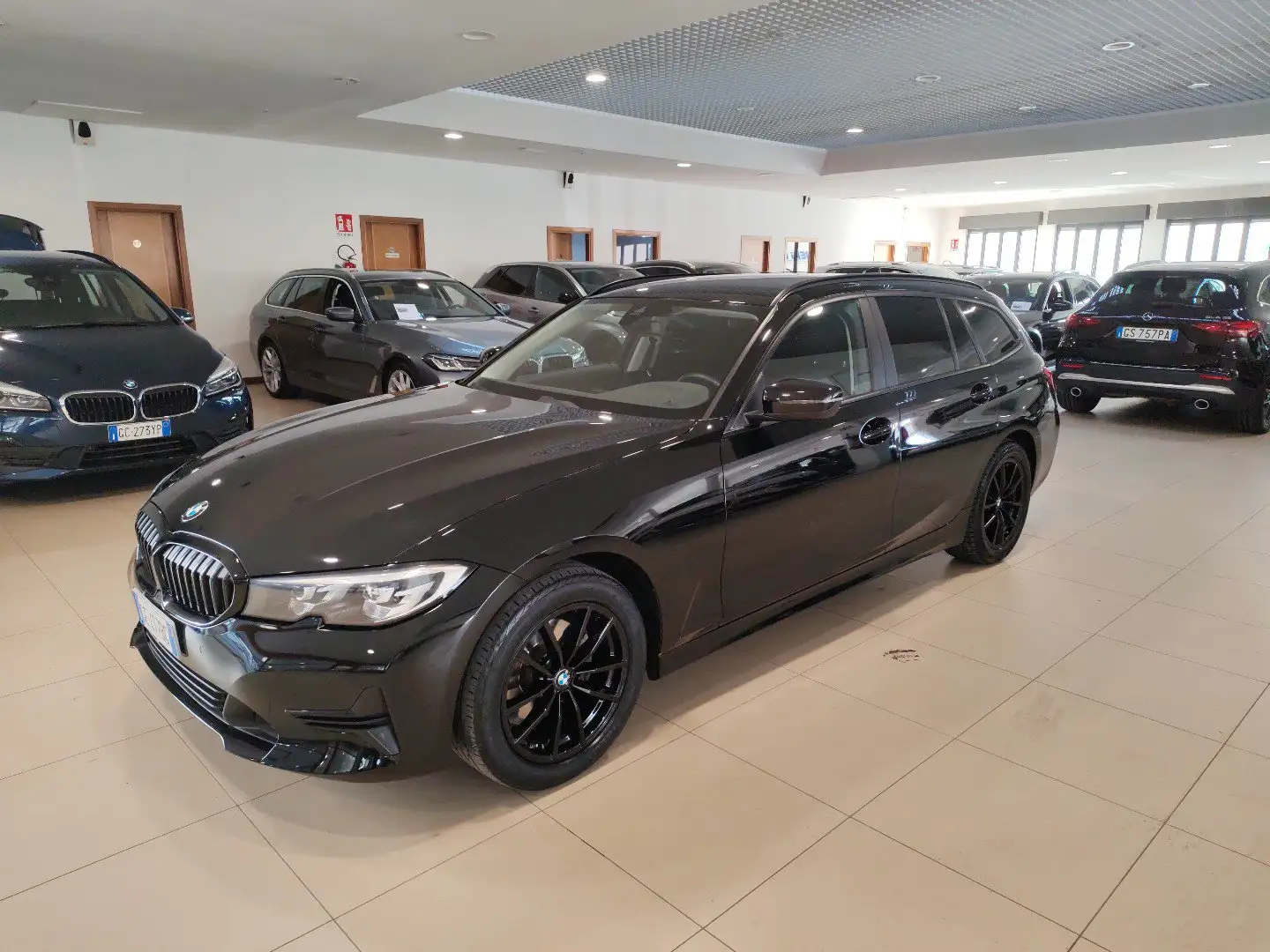 BMW 320 d 48V 190cv auto Navi Cruise FariLED Black Pack Schwarz - 1