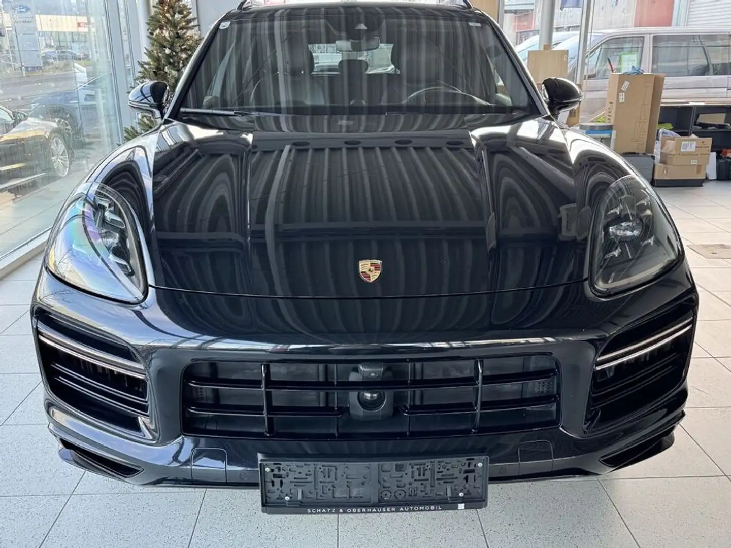 Porsche Cayenne Turbo S E-Hybrid inkl. Approved Schwarz - 2