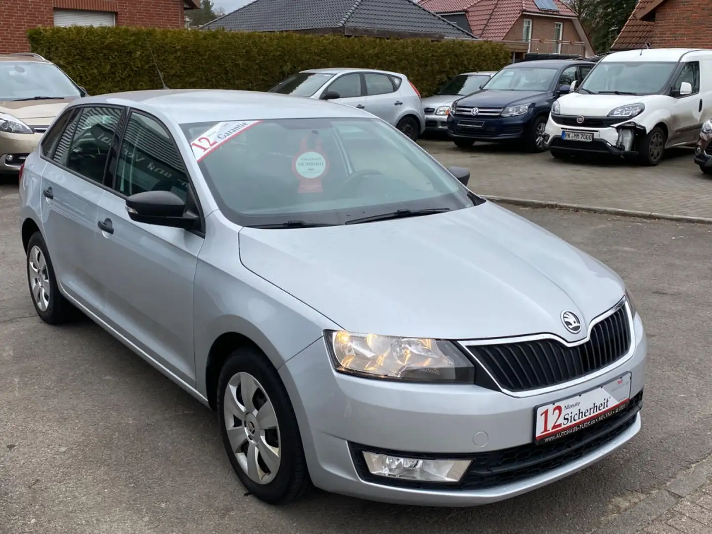 Skoda Rapid/Spaceback Spaceback Active/Klima/Allwetter/RDKS/ABS Срібний - 2