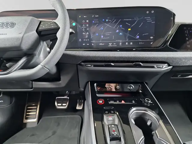Audi A6 view 9