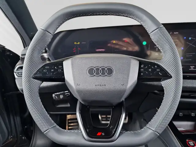 Audi A6 view 8