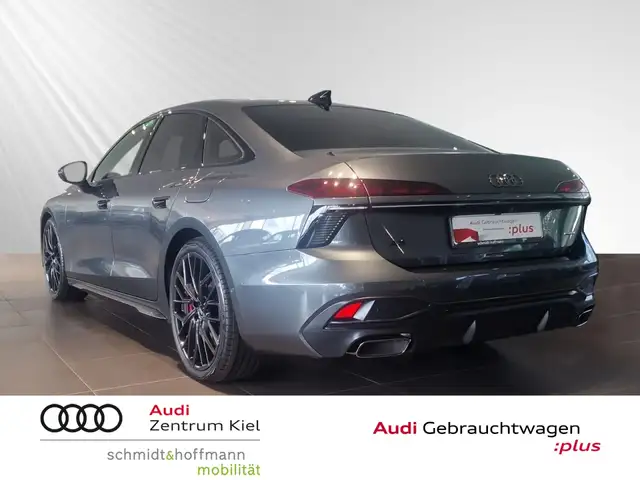 Audi A6 view 4