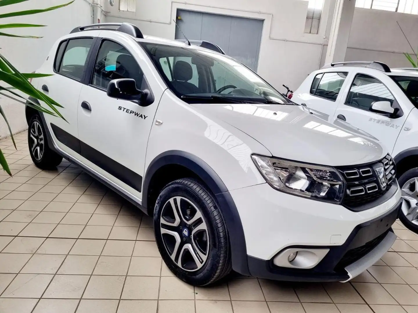Dacia Sandero Stepway 1.0 tce 15th Anniversary Eco-g 100cv - 1