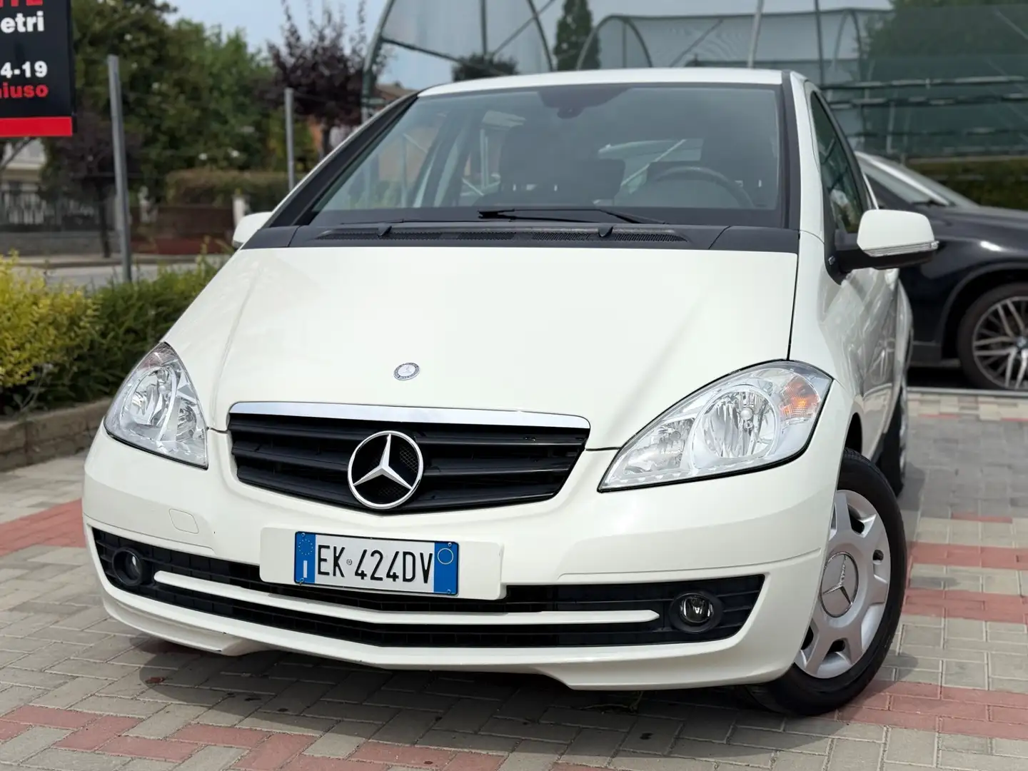 Mercedes-Benz A 160 A 160 BlueEFFICIENCY Special Edition Sport Weiß - 1