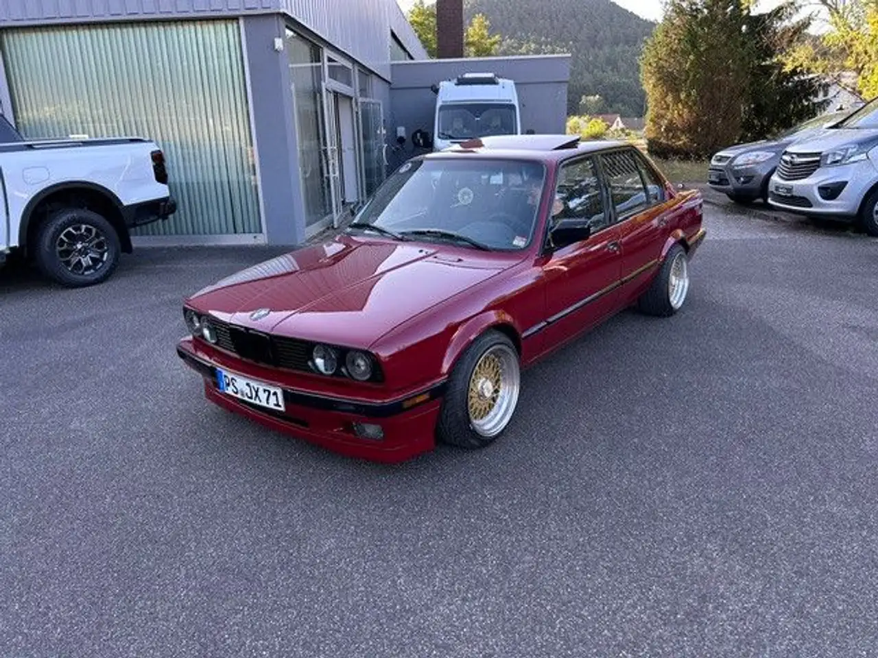 BMW 320 E30, foto 1