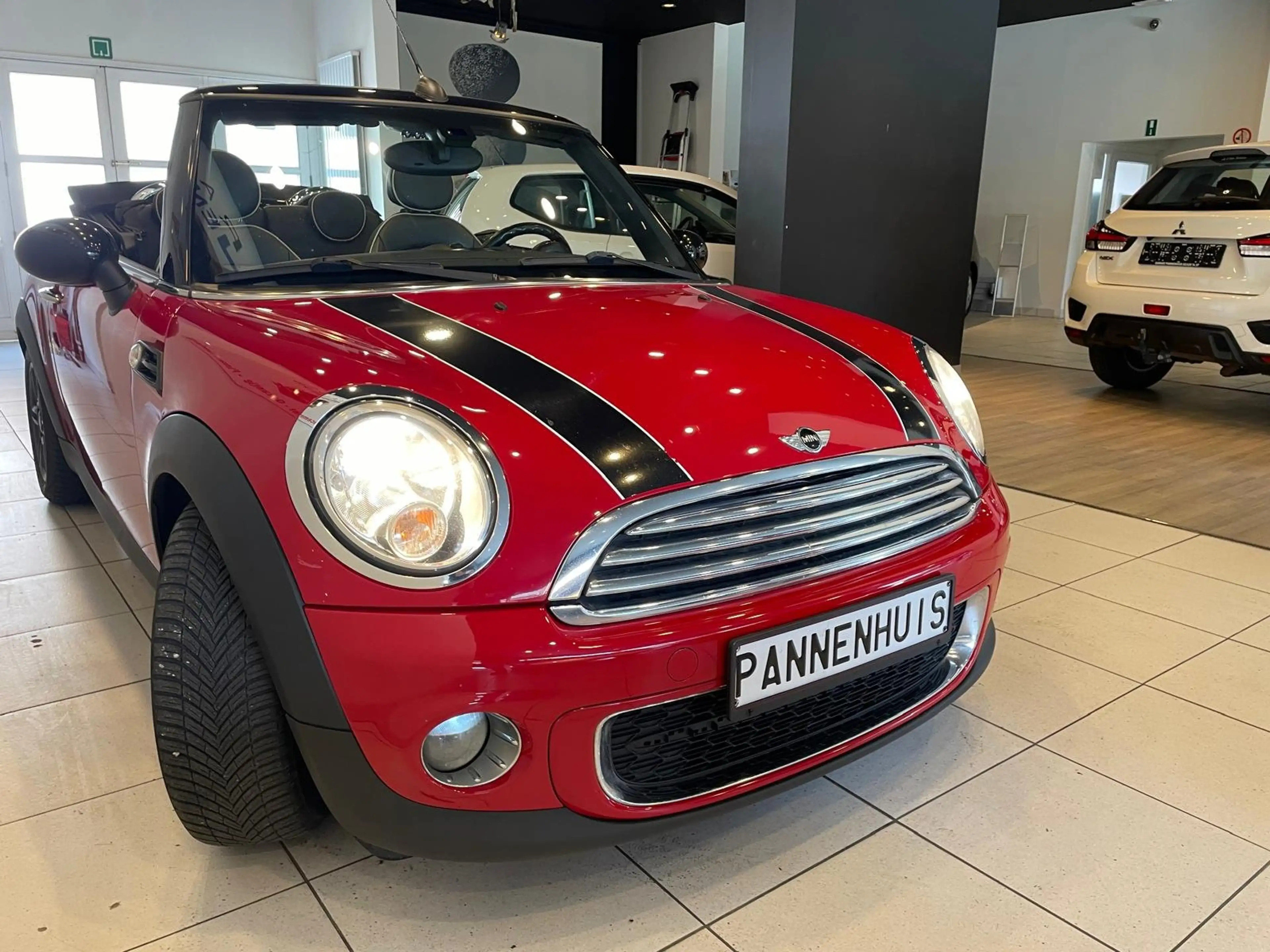MINI Cooper D Cabrio Cabriolet 1.6 DPF — photo 3