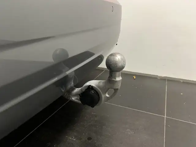 BMW 2 Series view 12