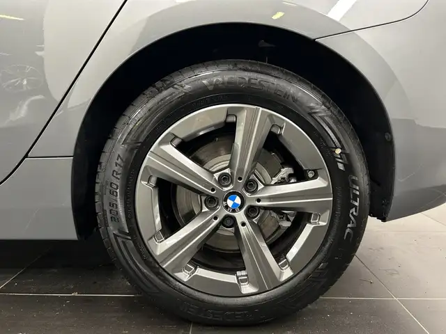 BMW 2 Series view 6