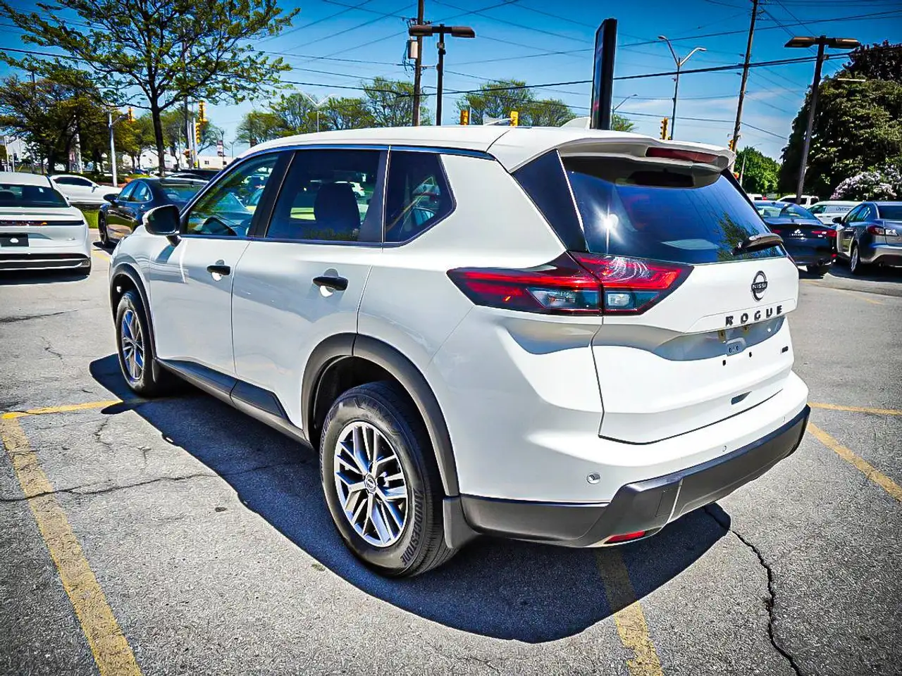 Nissan Rogue снимка Nissan Rogue