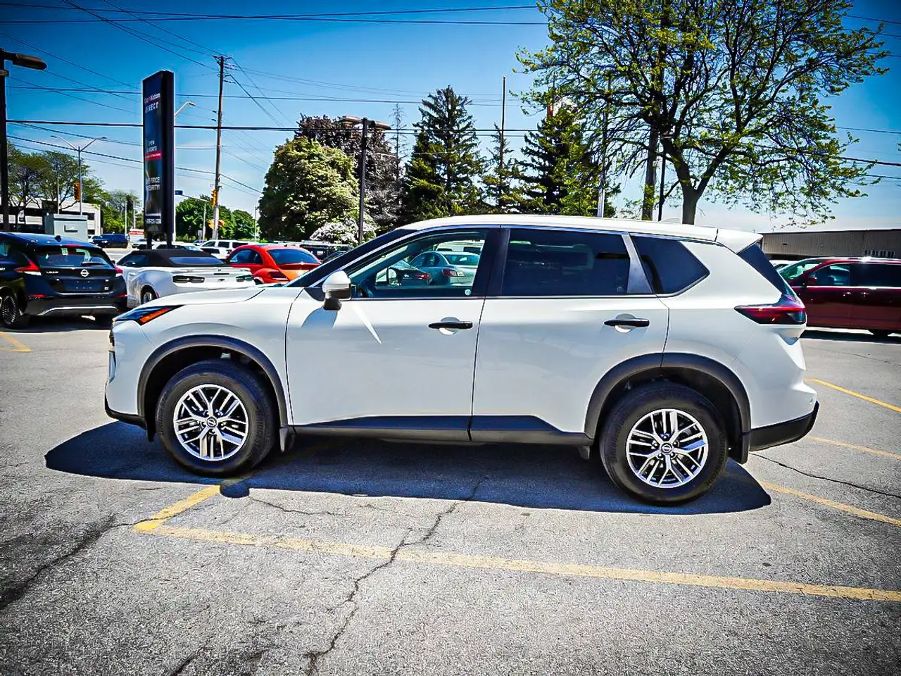 Nissan Rogue снимка Nissan Rogue