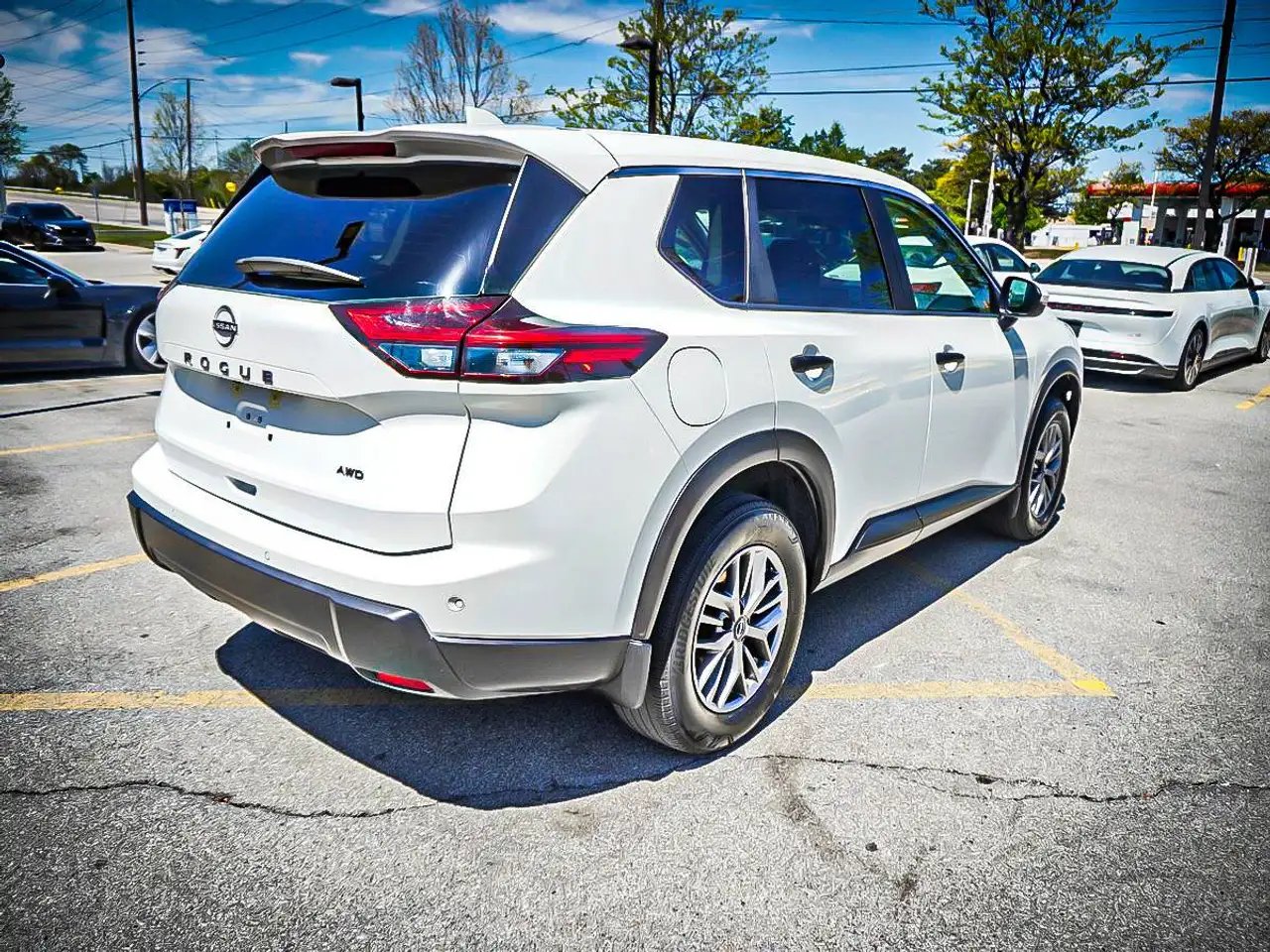 Nissan Rogue снимка Nissan Rogue