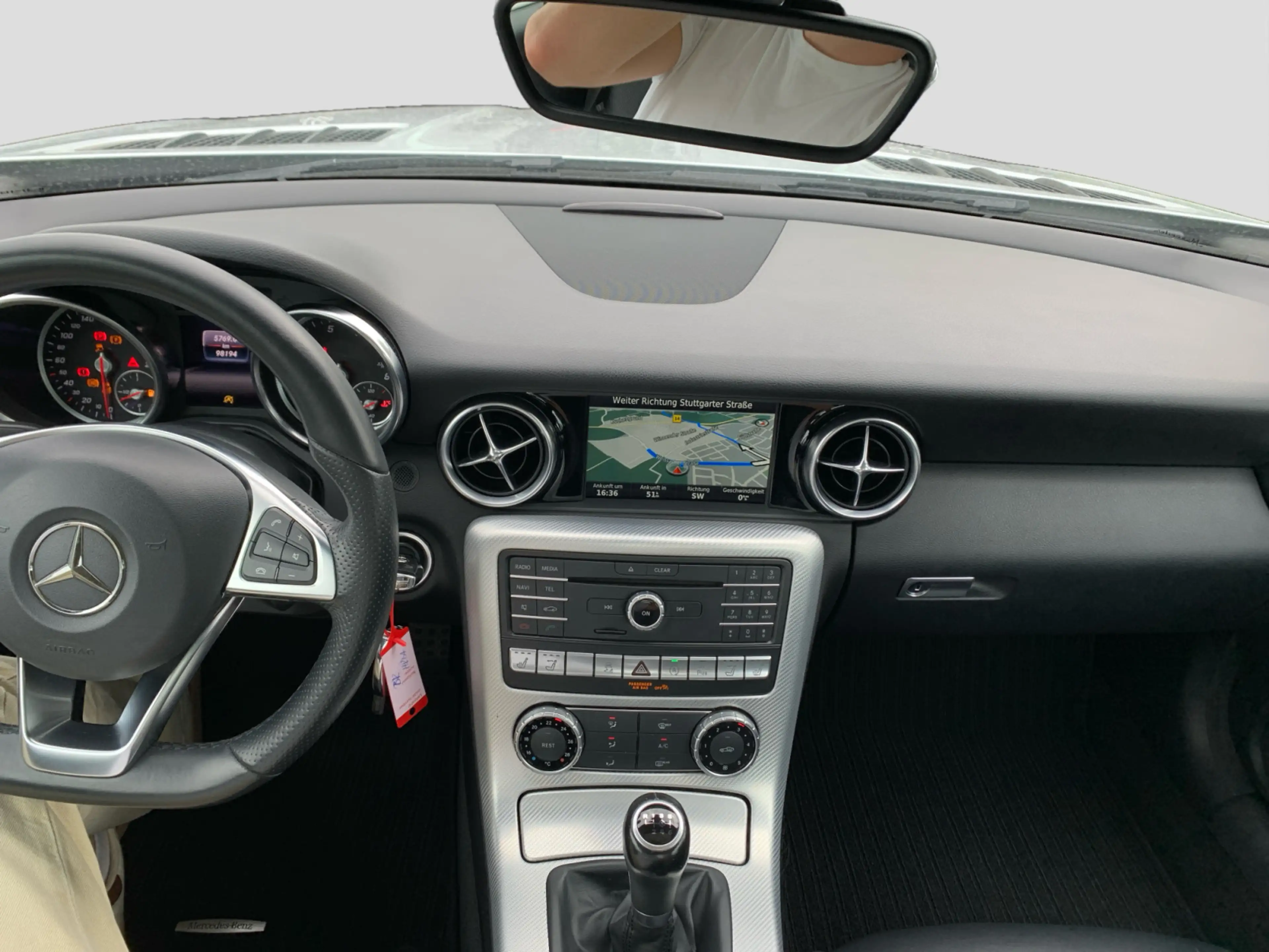 Mercedes-Benz SLC 200 Sitzheizung Airscarf PTS Totwinkel Navi — photo 6
