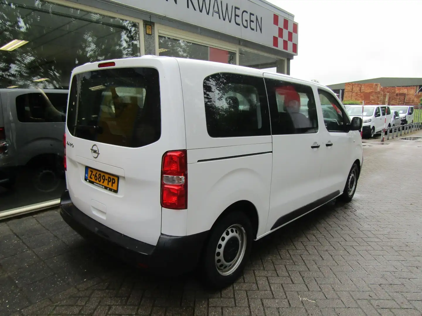 Opel Vivaro 9 PERS.BUS L2 AIRCO, CRUISE C. BLUET. 17 X White - 2