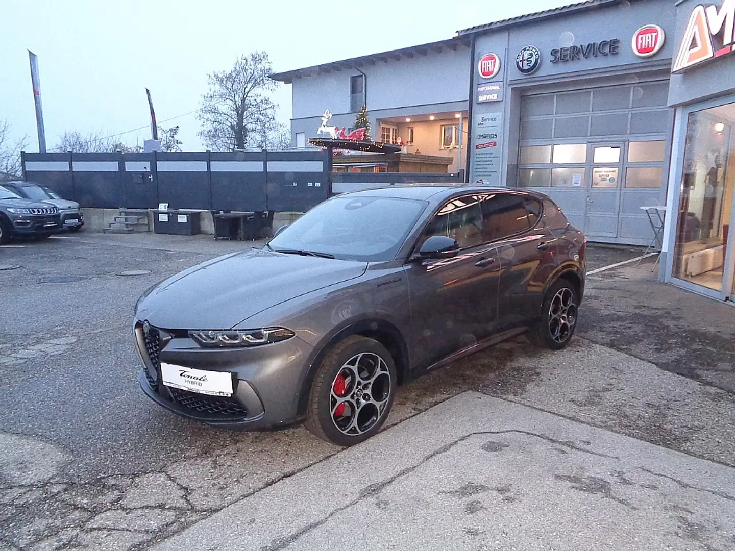 Alfa Romeo Tonale Edizione Speciale 1.5 T4 48V MHEV VGT DCT Grau - 2
