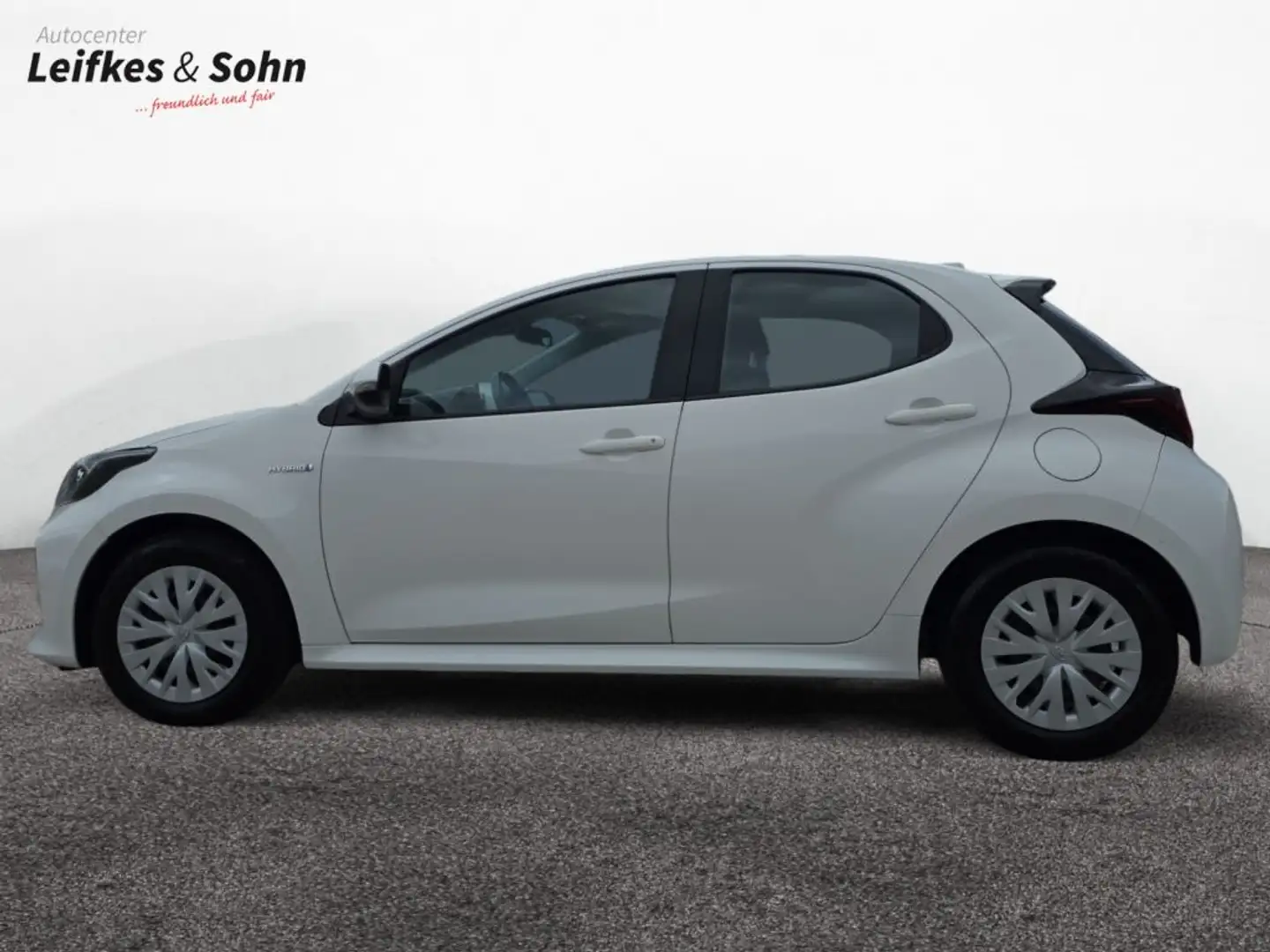 Toyota Yaris Hybrid 1.5 VVT-i Business Edition Wit - 2