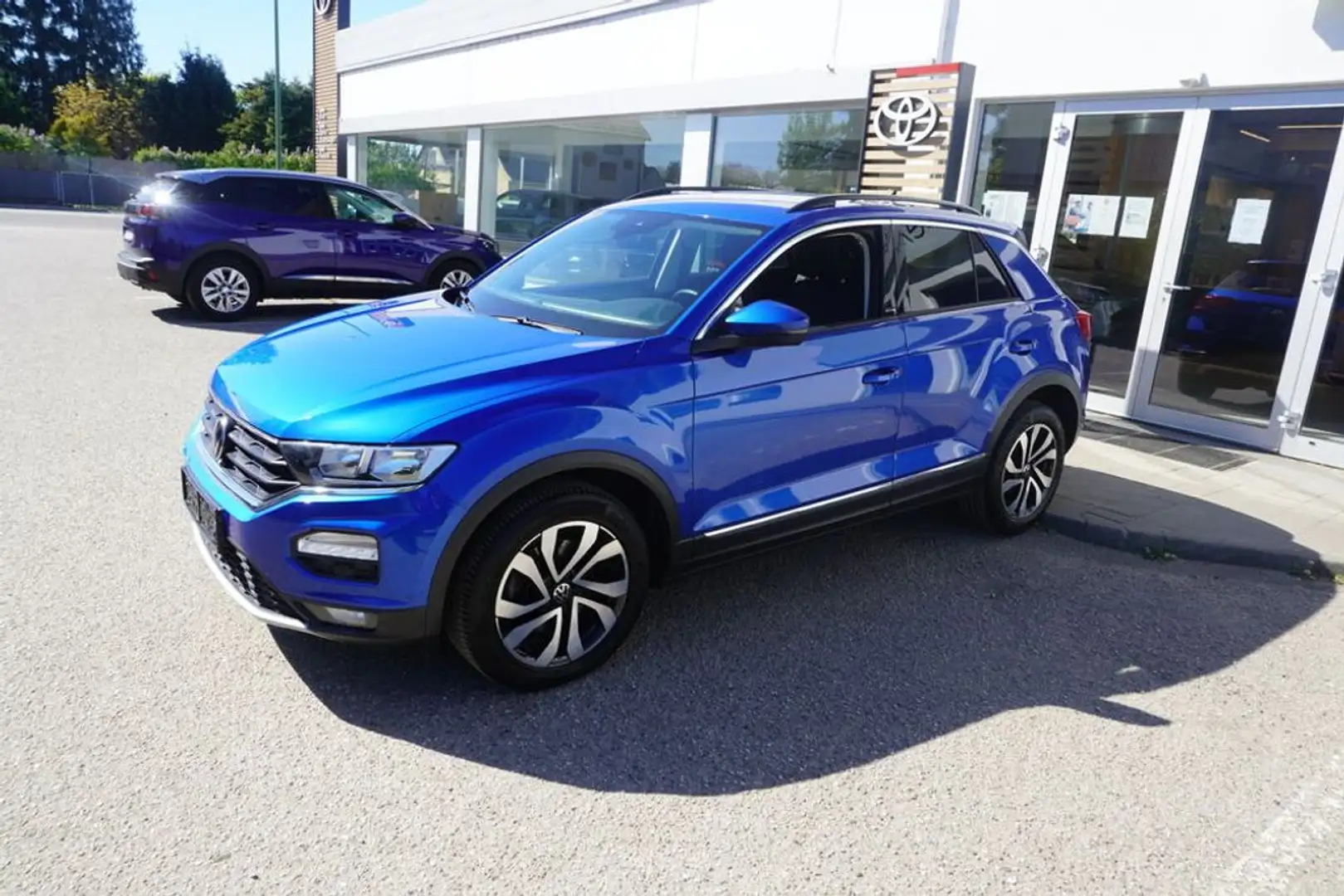 Volkswagen T-Roc 2,0 TDI Design 4Motion DSG *KAMERA*AHK* Blau - 2
