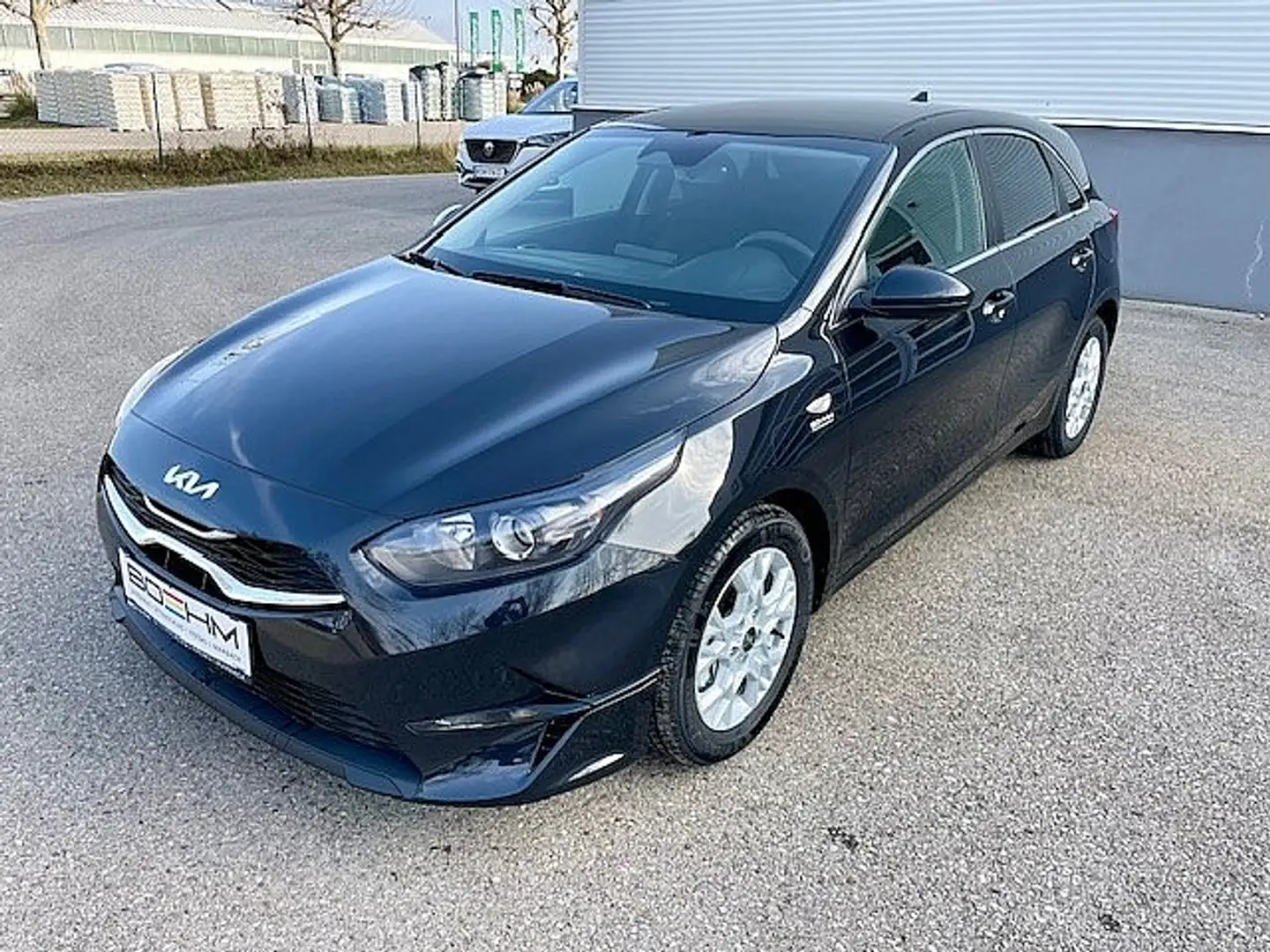 Kia Ceed / cee'd ceed 1,5 TGDI Silber ** 23.400,- Nero - 1