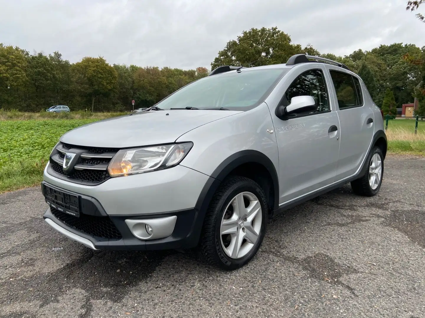 Dacia Sandero II TCe 90 Stepway Prestige Navi PDC Gris - 1
