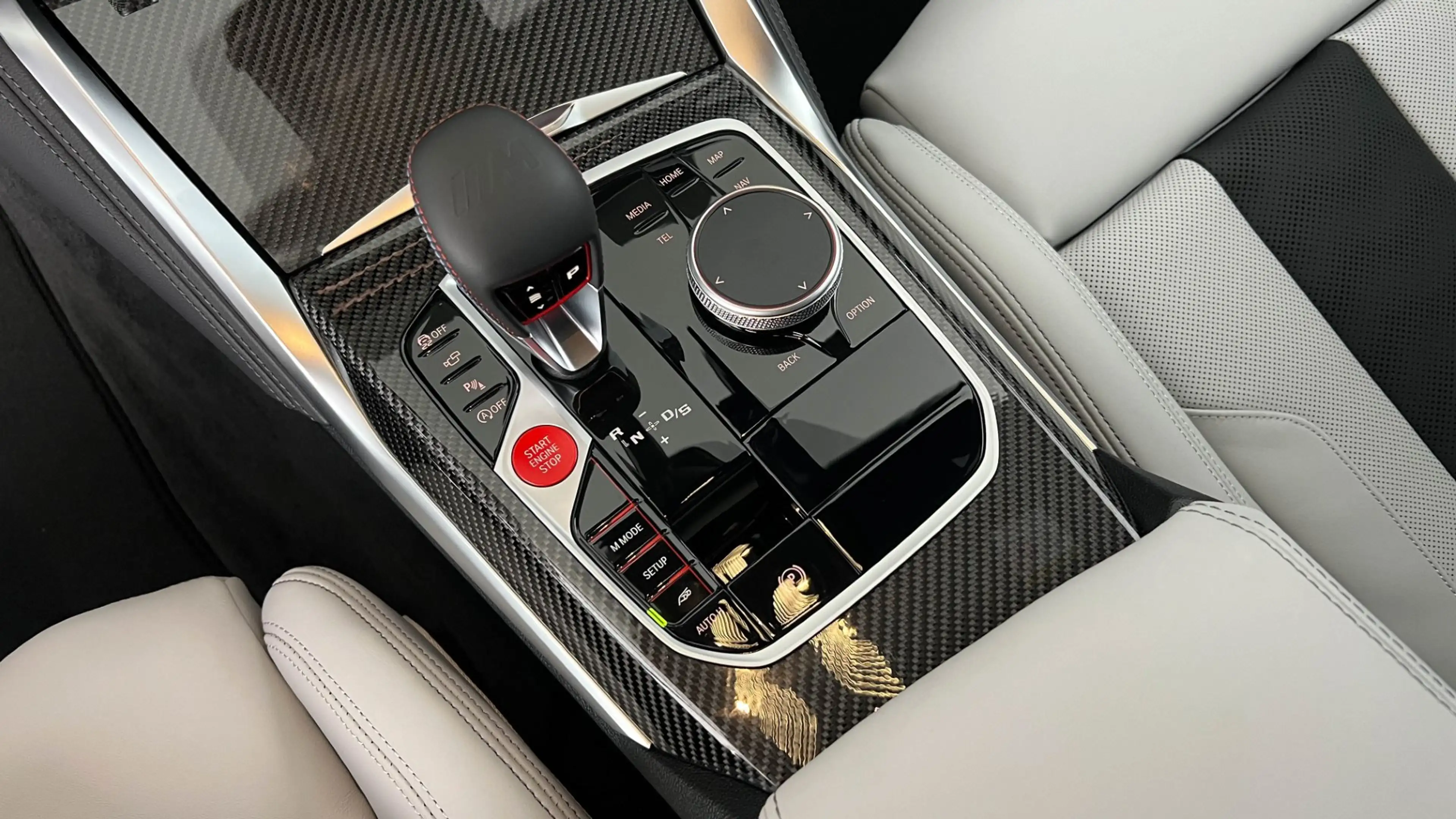 BMW M3 Competition M xDrive — photo 14