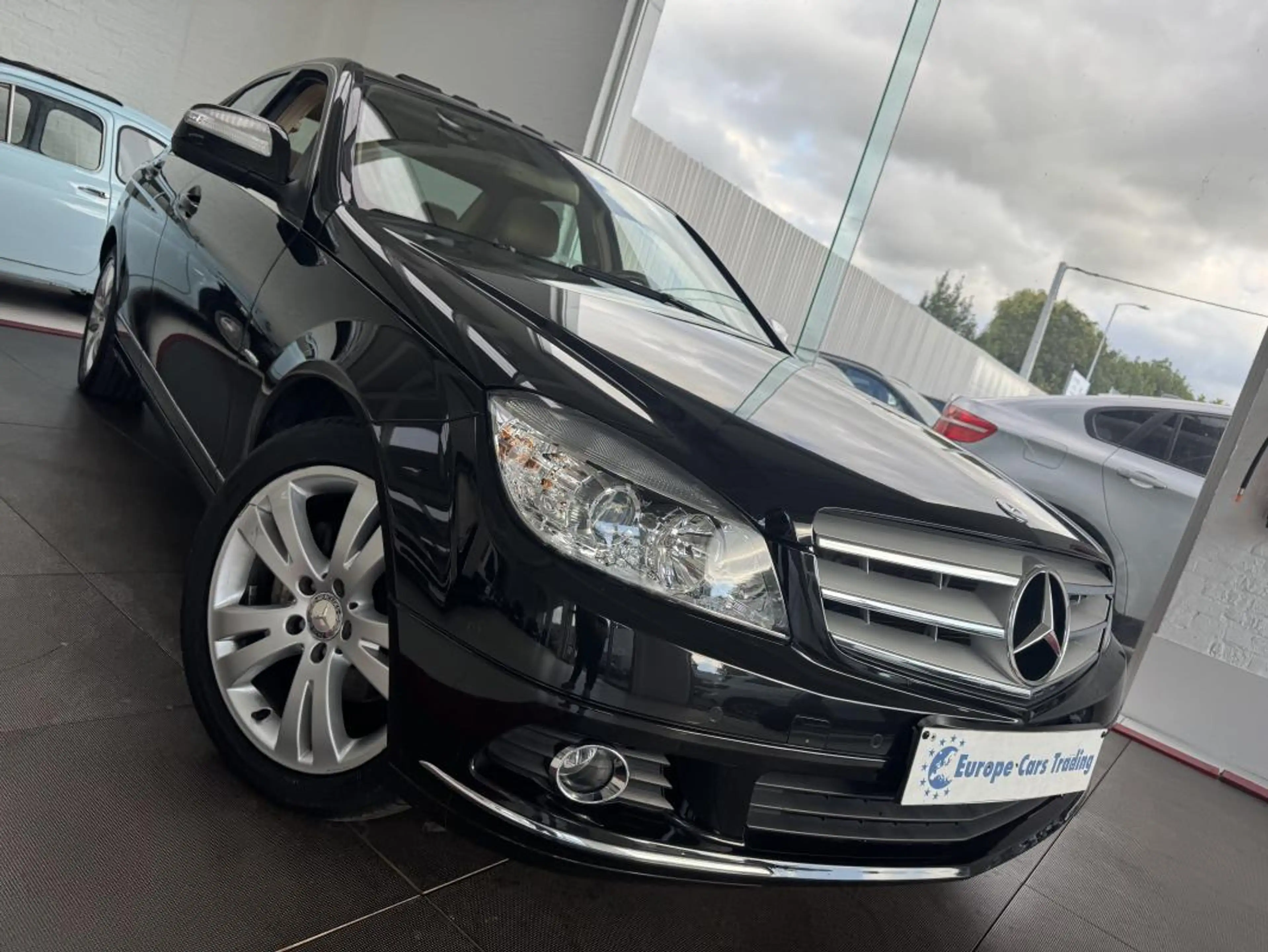Mercedes-Benz C 200 2.2CDI 136CH TOIT OUVRANT 1ER MAIN CARNET D'ENTRETIEN GAR 12M — photo 2