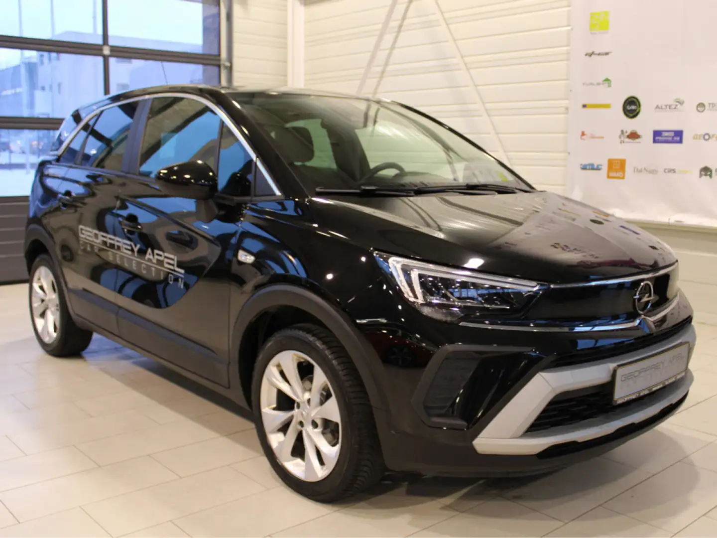 Opel Crossland 1.5 TURBO ELEGANCE 110, NAVI, CAMERA, CUIR Noir - 1