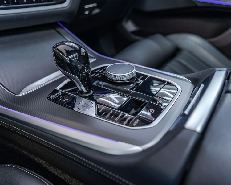 BMW X5 xDrive40d (Mild-Hybrid) *AHK*PANO*MPAKET* — photo 38
