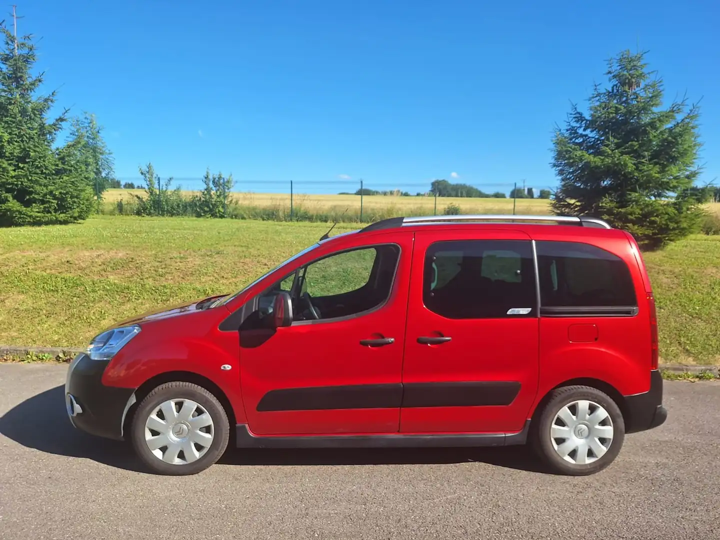 Citroen Berlingo Berlingo XTR 1.6 HDi 90ch Rouge - 2