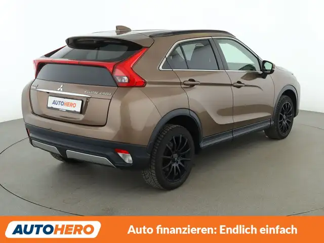 Mitsubishi Eclipse Cross view 6