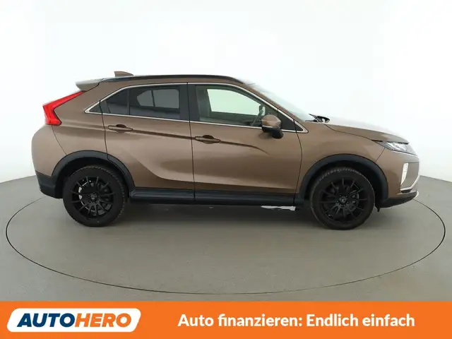 Mitsubishi Eclipse Cross view 7