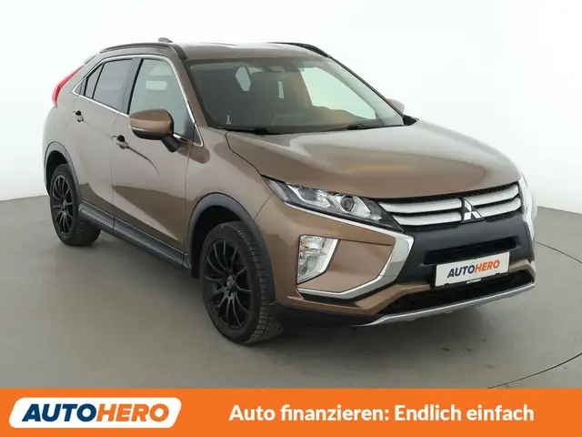 Mitsubishi Eclipse Cross view 8