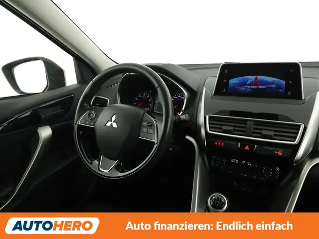 Mitsubishi Eclipse Cross view 13