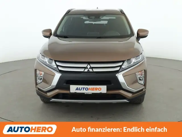 Mitsubishi Eclipse Cross view 9